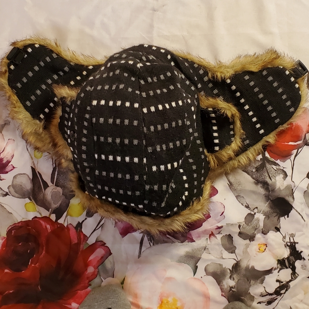 Trapper Hat - Picture 3 of 3